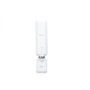Ubiquiti Networks AMPLiFi HD Mesh Wi-Fi system image with router and mesh point for seamless home internet coverage